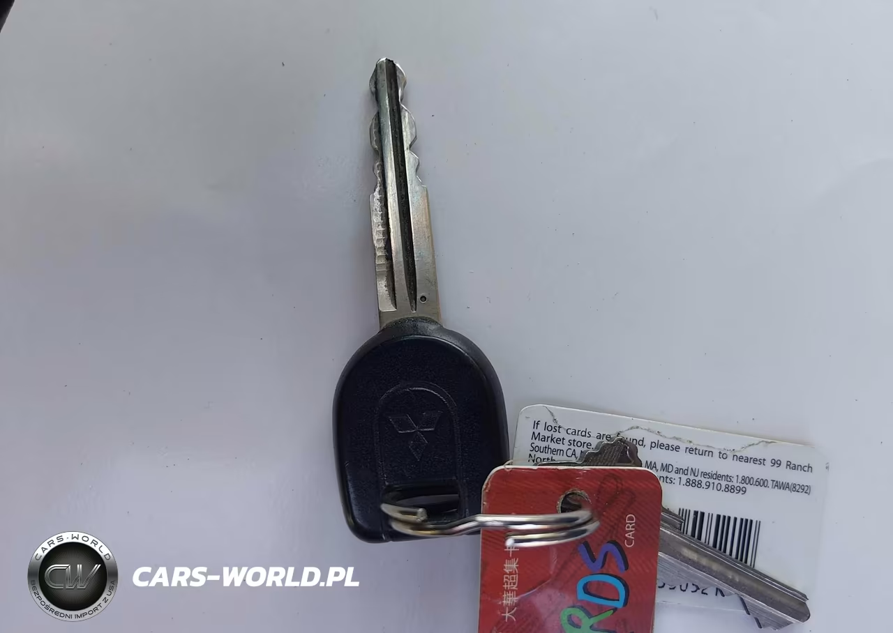 2002 Mitsubishi Montero Limited VIN:JA4MW51R02J018029 - 11