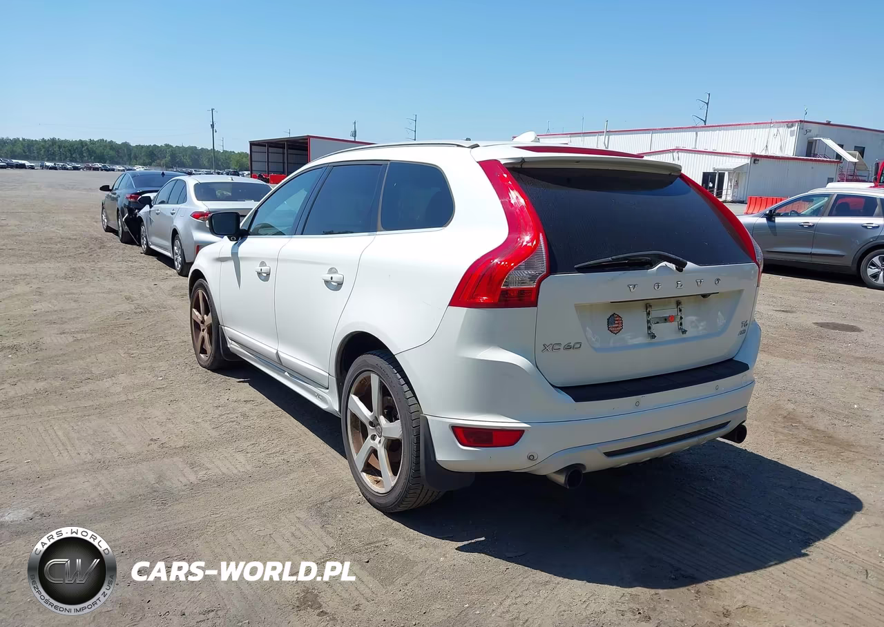 2013 Volvo Xc60 T6-T6 Platinum-T6 Premier Plus-T6 R-Design-T6 R-Design Platinum-T6 R-Design Premier Plus VIN:YV4902DZ4D2387946 - 3