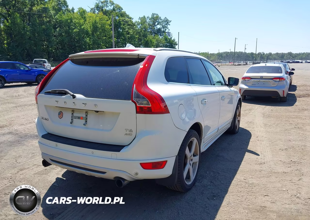 2013 Volvo Xc60 T6-T6 Platinum-T6 Premier Plus-T6 R-Design-T6 R-Design Platinum-T6 R-Design Premier Plus VIN:YV4902DZ4D2387946 - 4
