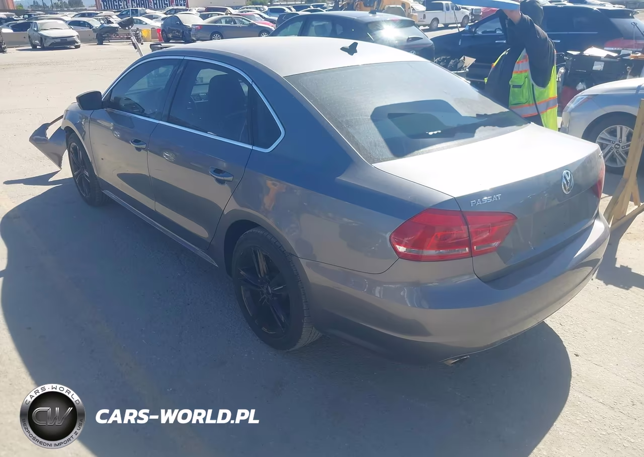 2013 Volkswagen Passat 2.0L Tdi Se VIN:1VWBN7A31DC096993 - 3