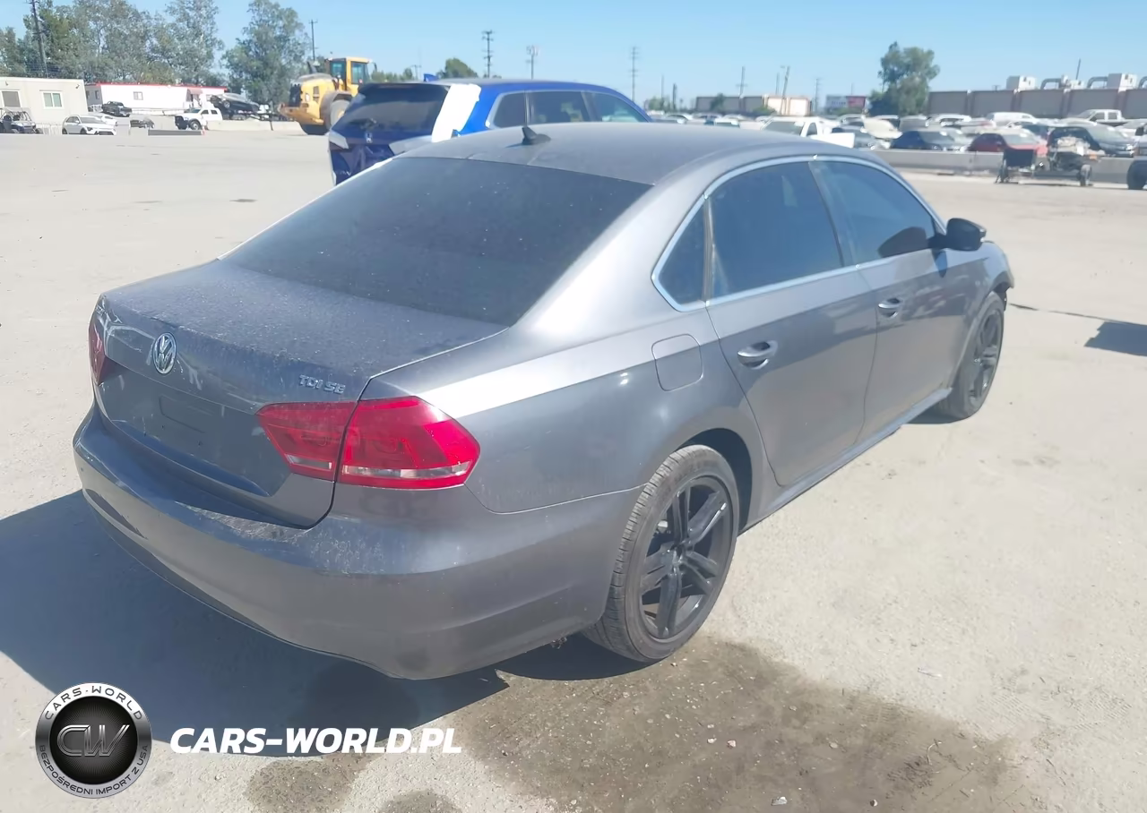 2013 Volkswagen Passat 2.0L Tdi Se VIN:1VWBN7A31DC096993 - 4