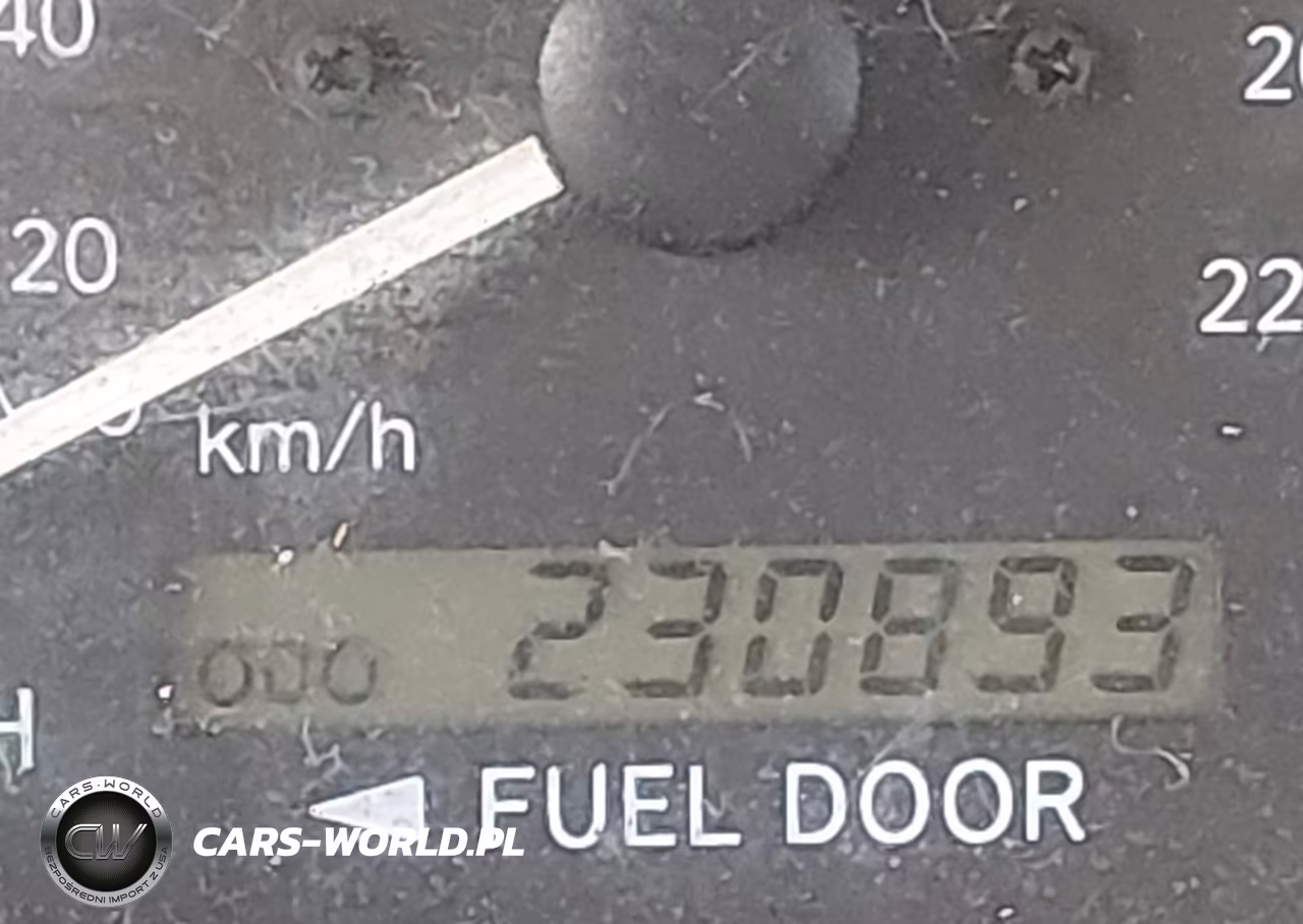 2000 Toyota Camry Le VIN:JT2BG22K7Y0478953 - 13