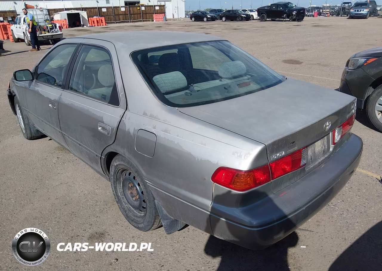 2000 Toyota Camry Le VIN:JT2BG22K7Y0478953 - 3