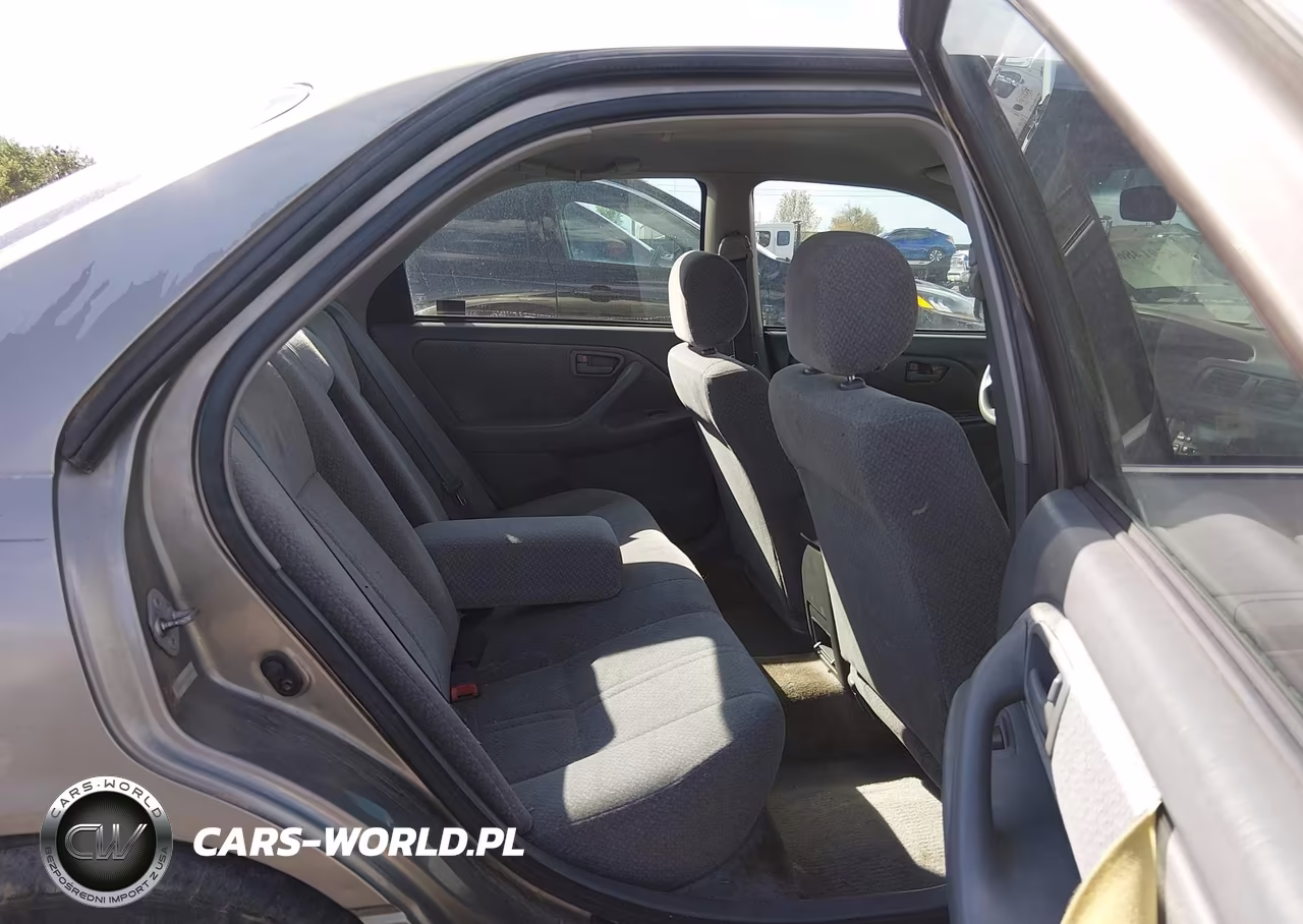 2000 Toyota Camry Le VIN:JT2BG22K7Y0478953 - 8