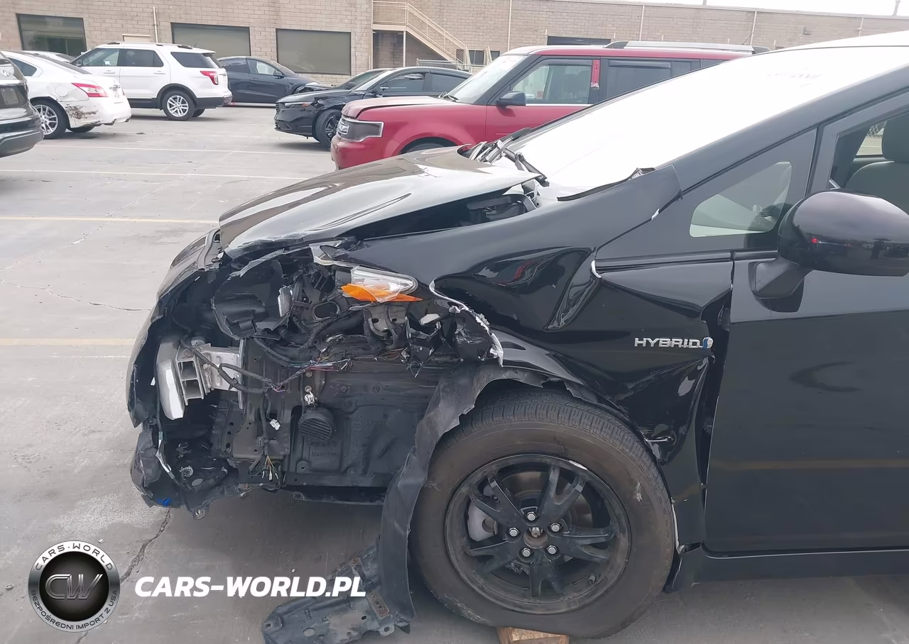 2012 Toyota Prius Two VIN:JTDKN3DU8C5389714 - 13
