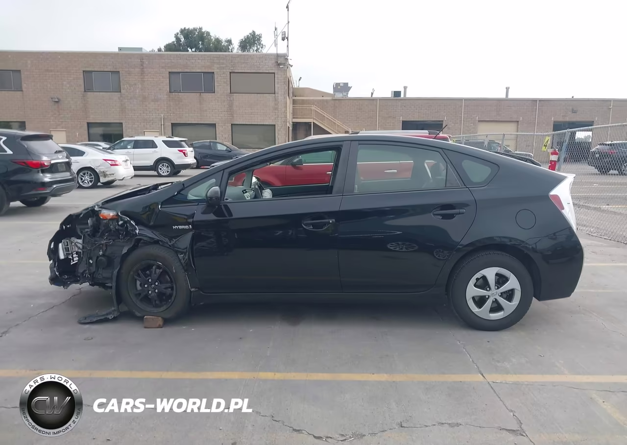 2012 Toyota Prius Two VIN:JTDKN3DU8C5389714 - 16