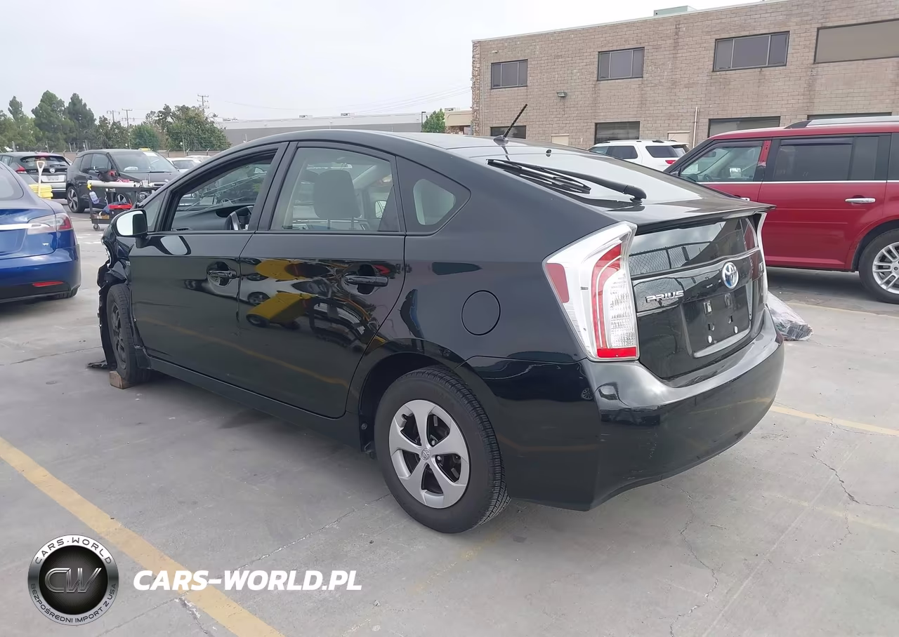 2012 Toyota Prius Two VIN:JTDKN3DU8C5389714 - 3