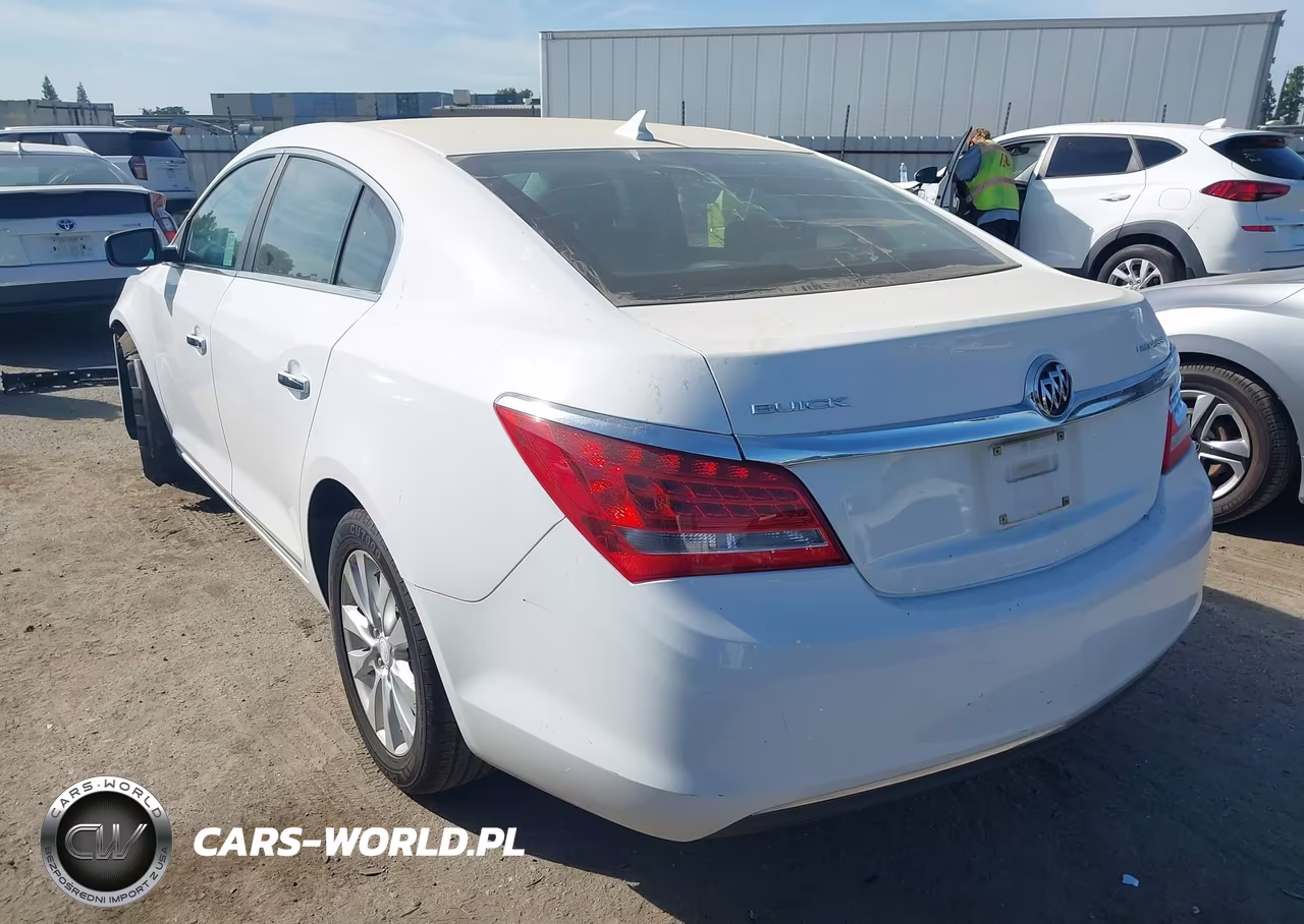 2014 Buick Lacrosse VIN:1G4GA5GR4EF300900 - 3