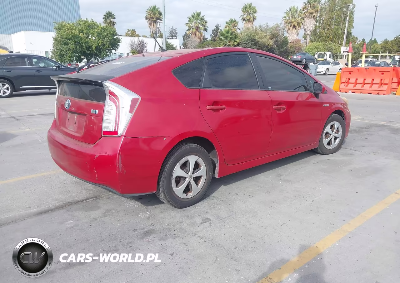 2012 Toyota Prius Two VIN:JTDKN3DU3C1506820 - 4