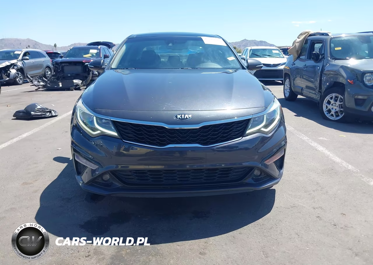 2019 Kia Optima S VIN:5XXGT4L32KG327780 - 13
