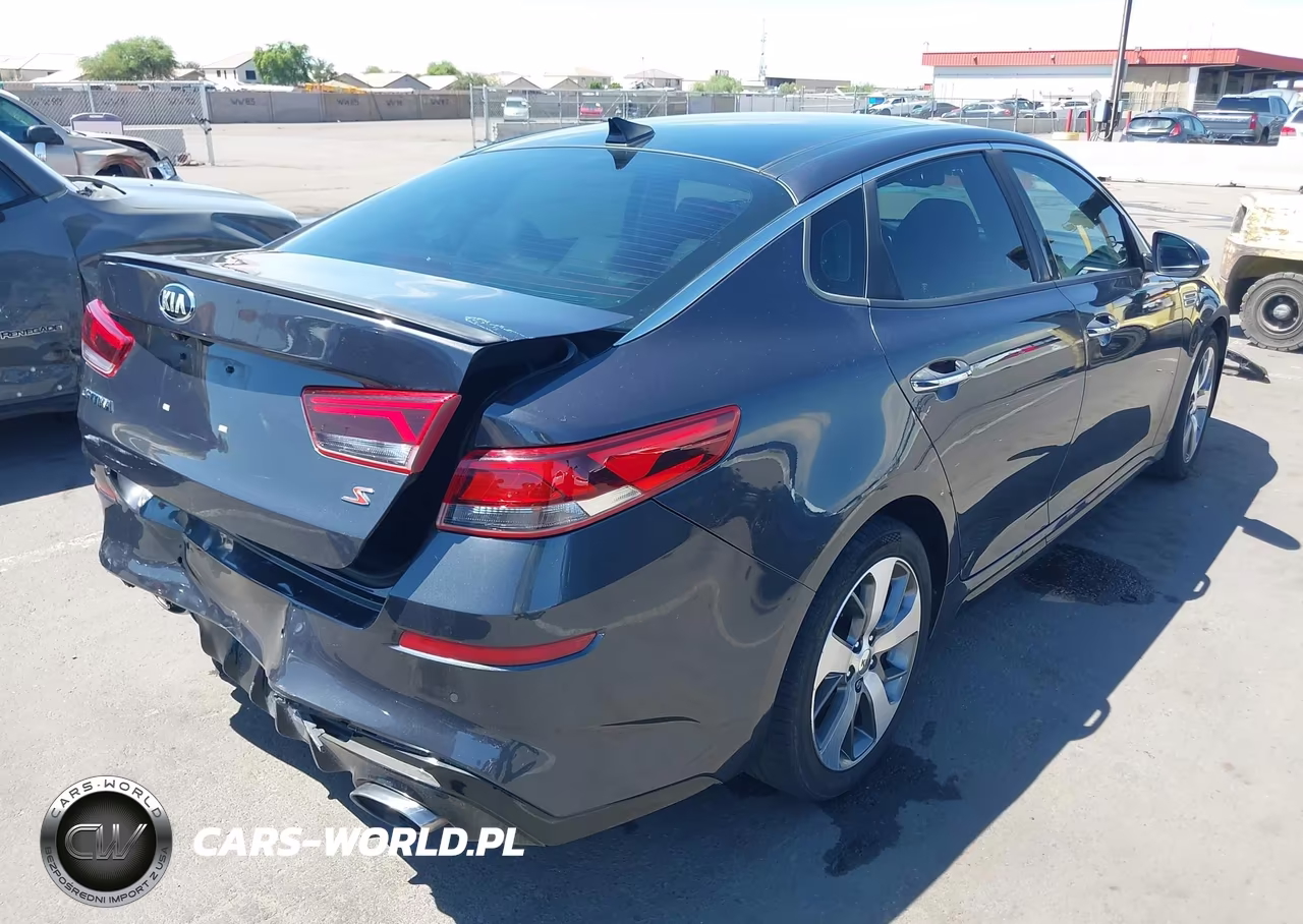 2019 Kia Optima S VIN:5XXGT4L32KG327780 - 4