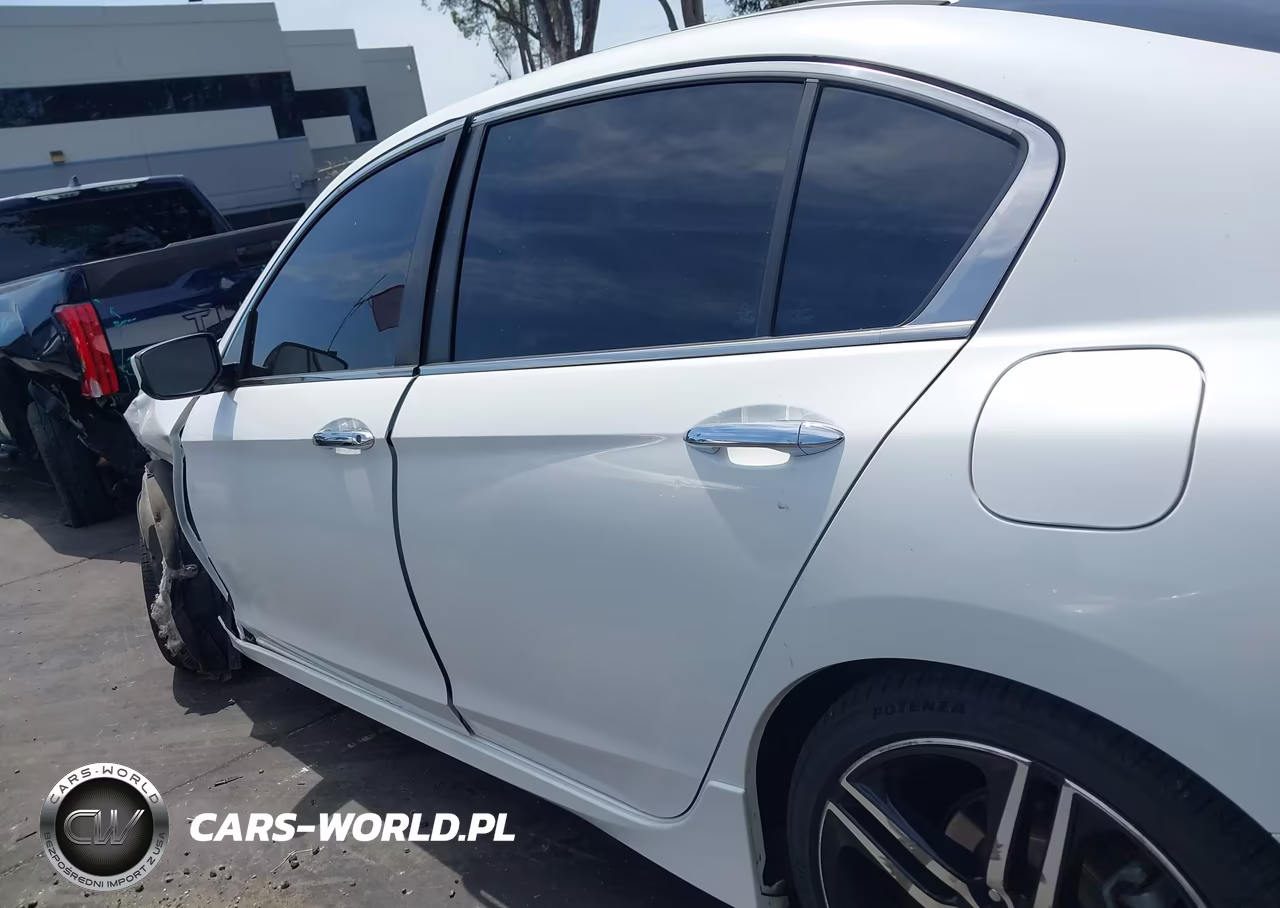 2016 Honda Accord Sport VIN:1HGCR2F56GA190409 - 14