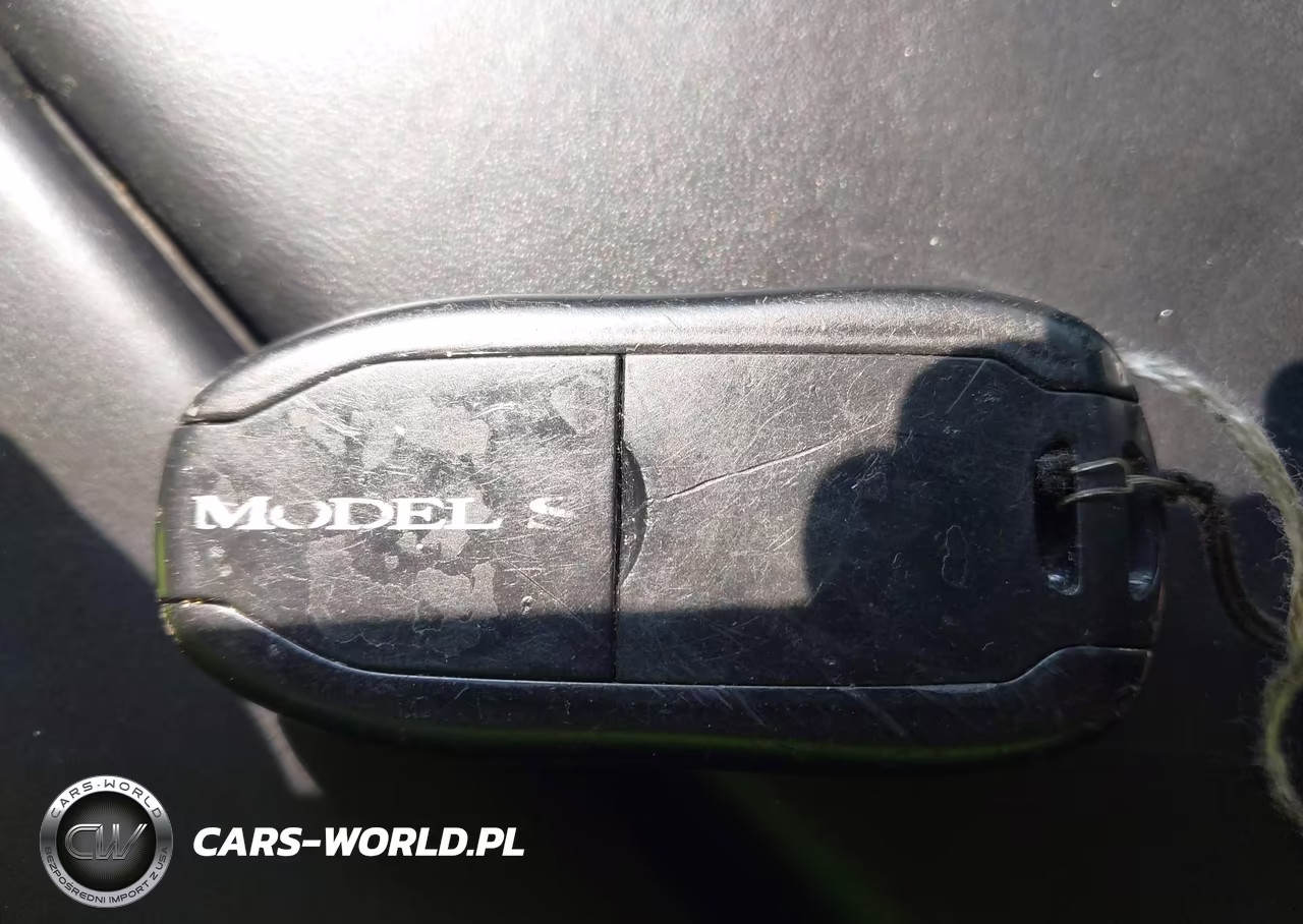 2017 Tesla Model S 60-75 VIN:5YJSA1E18HF204622 - 11