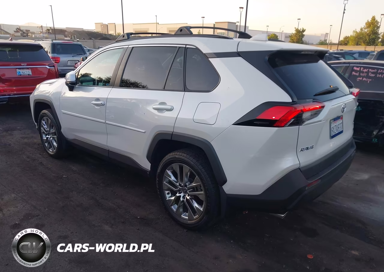 2021 Toyota Rav4 Xle Premium VIN:2T3A1RFV7MW226272 - 3