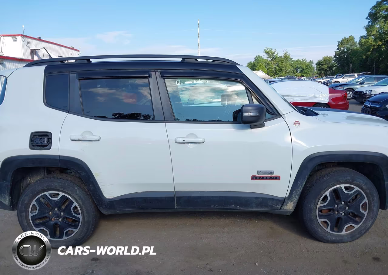 2017 Jeep Renegade Trailhawk VIN:ZACCJBCB1HPE45601 - 13