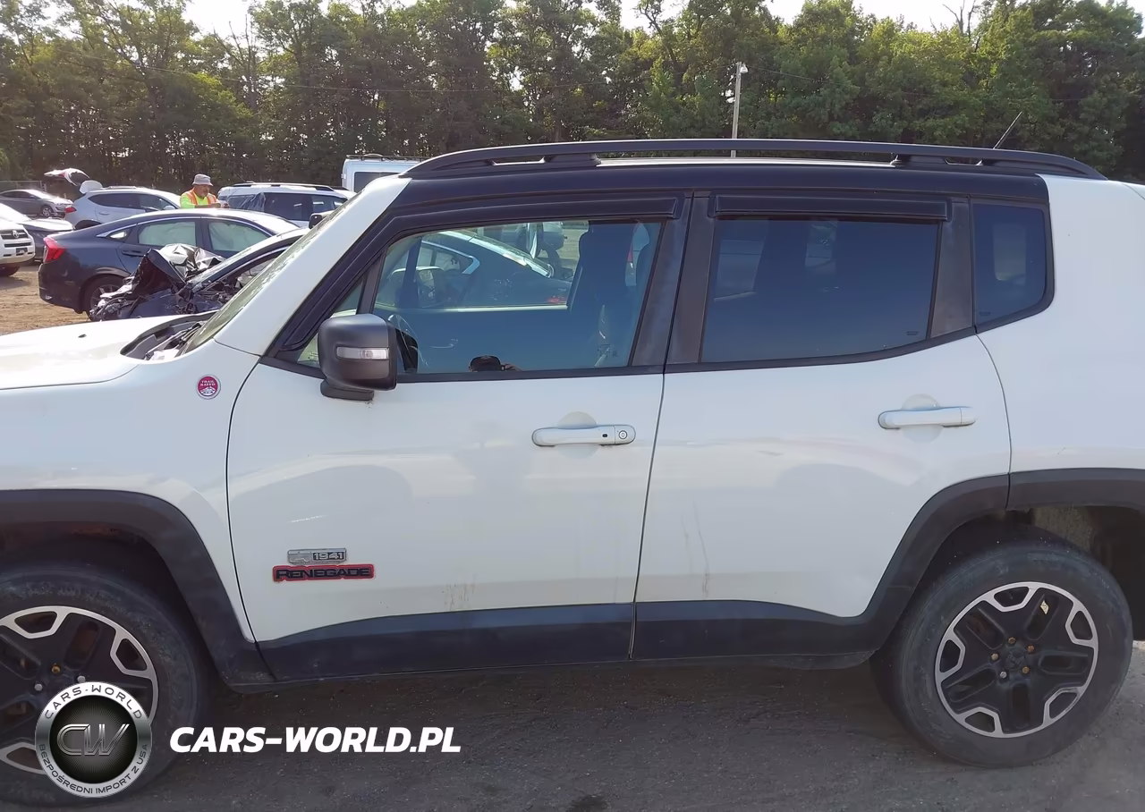 2017 Jeep Renegade Trailhawk VIN:ZACCJBCB1HPE45601 - 14