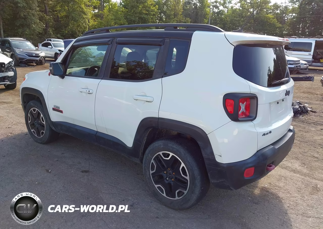 2017 Jeep Renegade Trailhawk VIN:ZACCJBCB1HPE45601 - 3