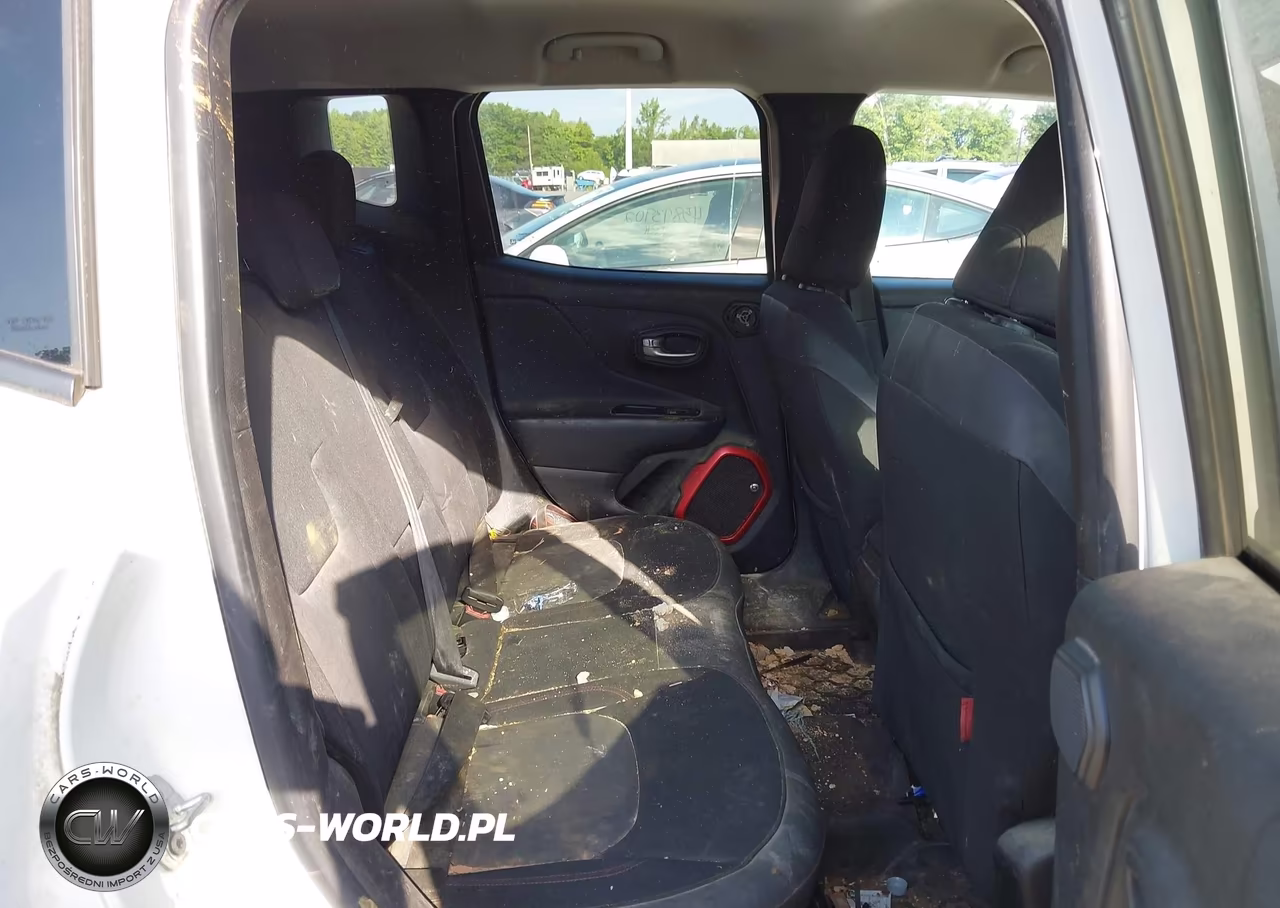2017 Jeep Renegade Trailhawk VIN:ZACCJBCB1HPE45601 - 8
