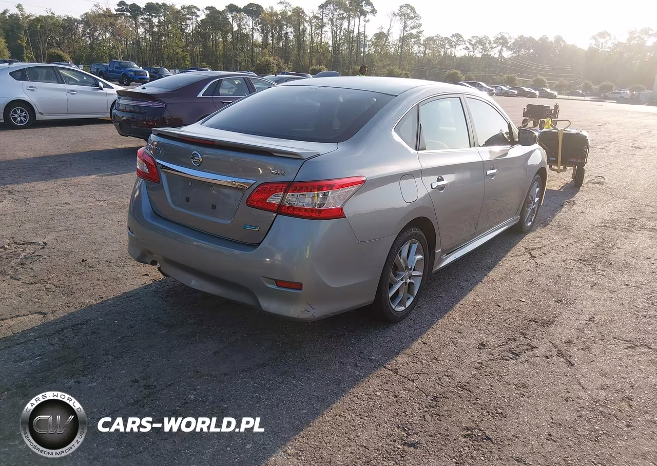 2013 Nissan Sentra Sr VIN:3N1AB7AP8DL723755 - 4