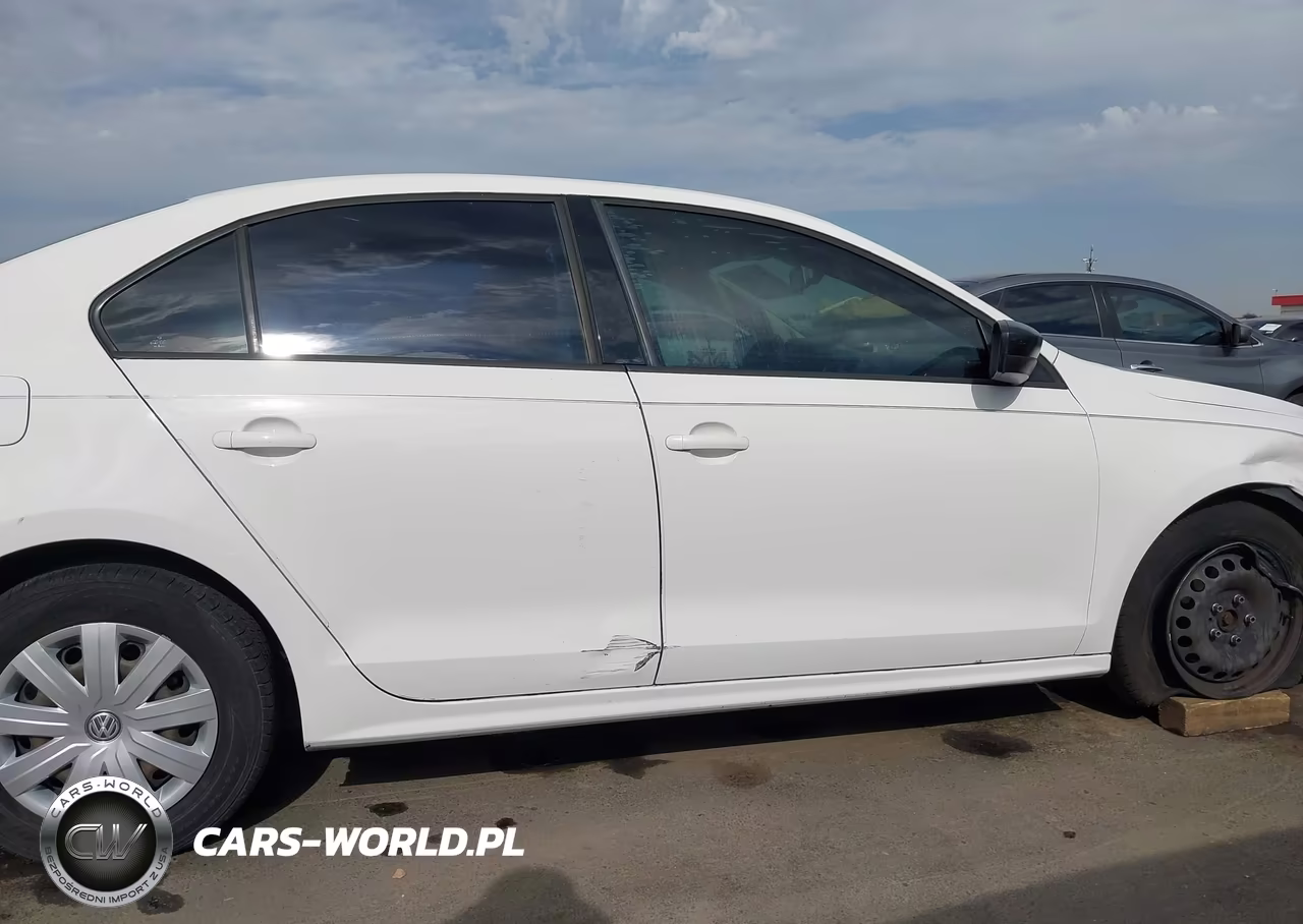 2013 Volkswagen Jetta 2.0L S VIN:3VW2K7AJ9DM384752 - 13
