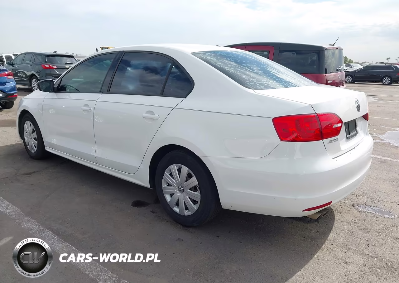 2013 Volkswagen Jetta 2.0L S VIN:3VW2K7AJ9DM384752 - 3
