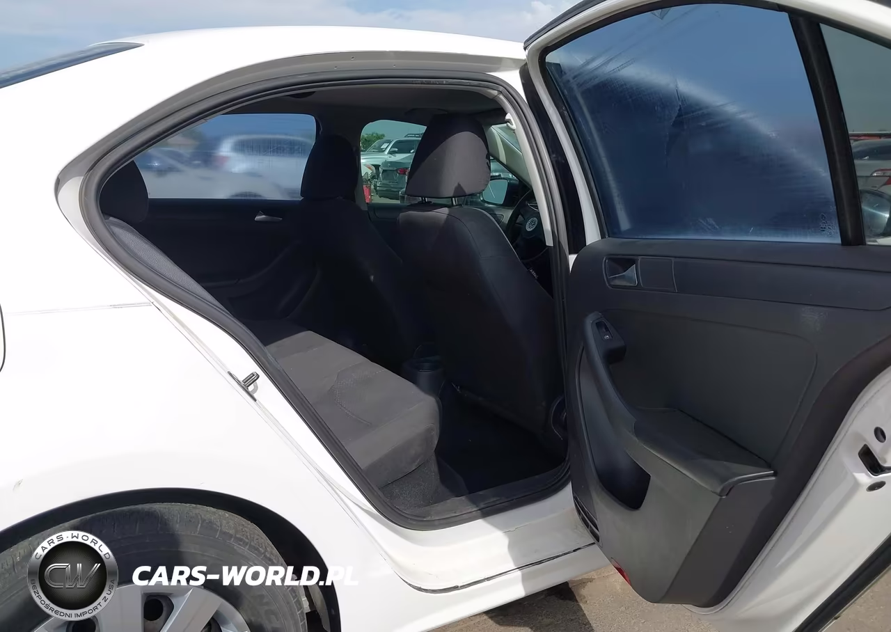 2013 Volkswagen Jetta 2.0L S VIN:3VW2K7AJ9DM384752 - 8