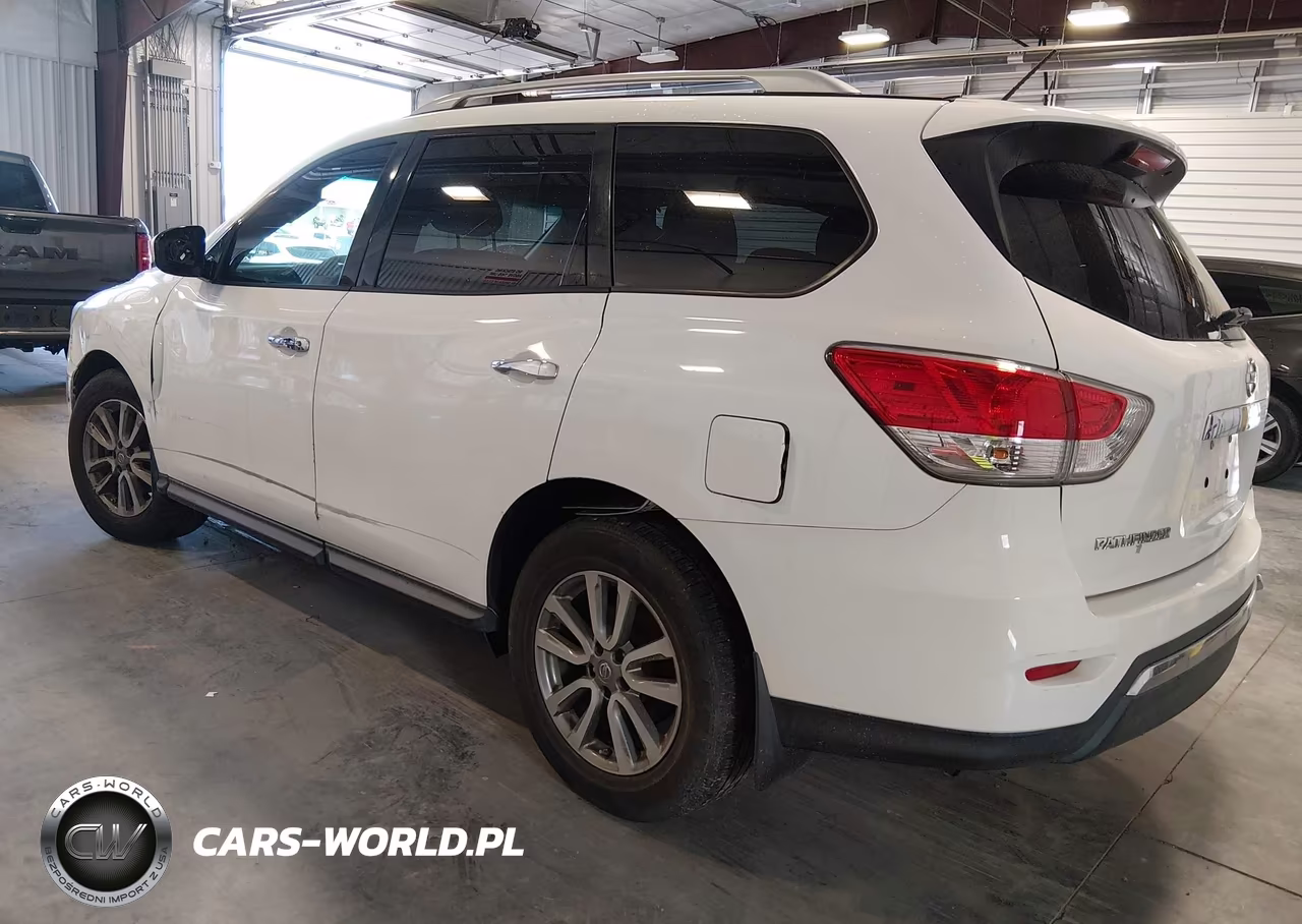 2015 Nissan Pathfinder S VIN:5N1AR2MM1FC684921 - 3