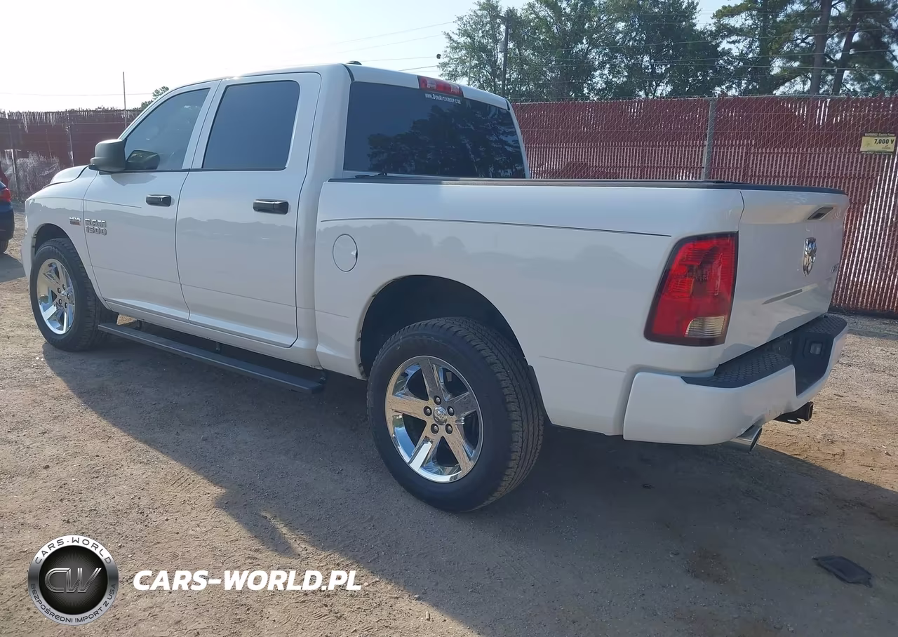 2015 Ram 1500 Express VIN:1C6RR7KT3FS599560 - 3