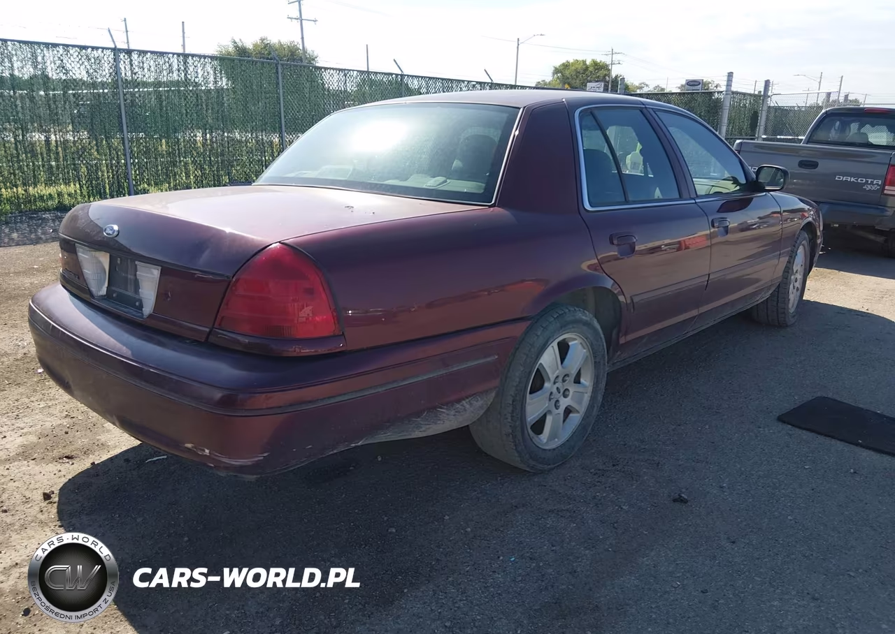 2004 Ford Crown Victoria Lx VIN:2FDHP74WX4X168220 - 4