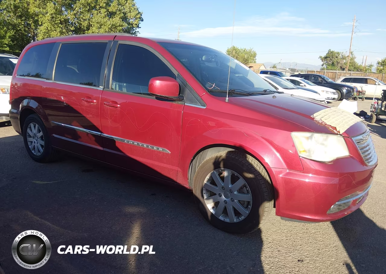 2013 Chrysler Town & Country Touring
