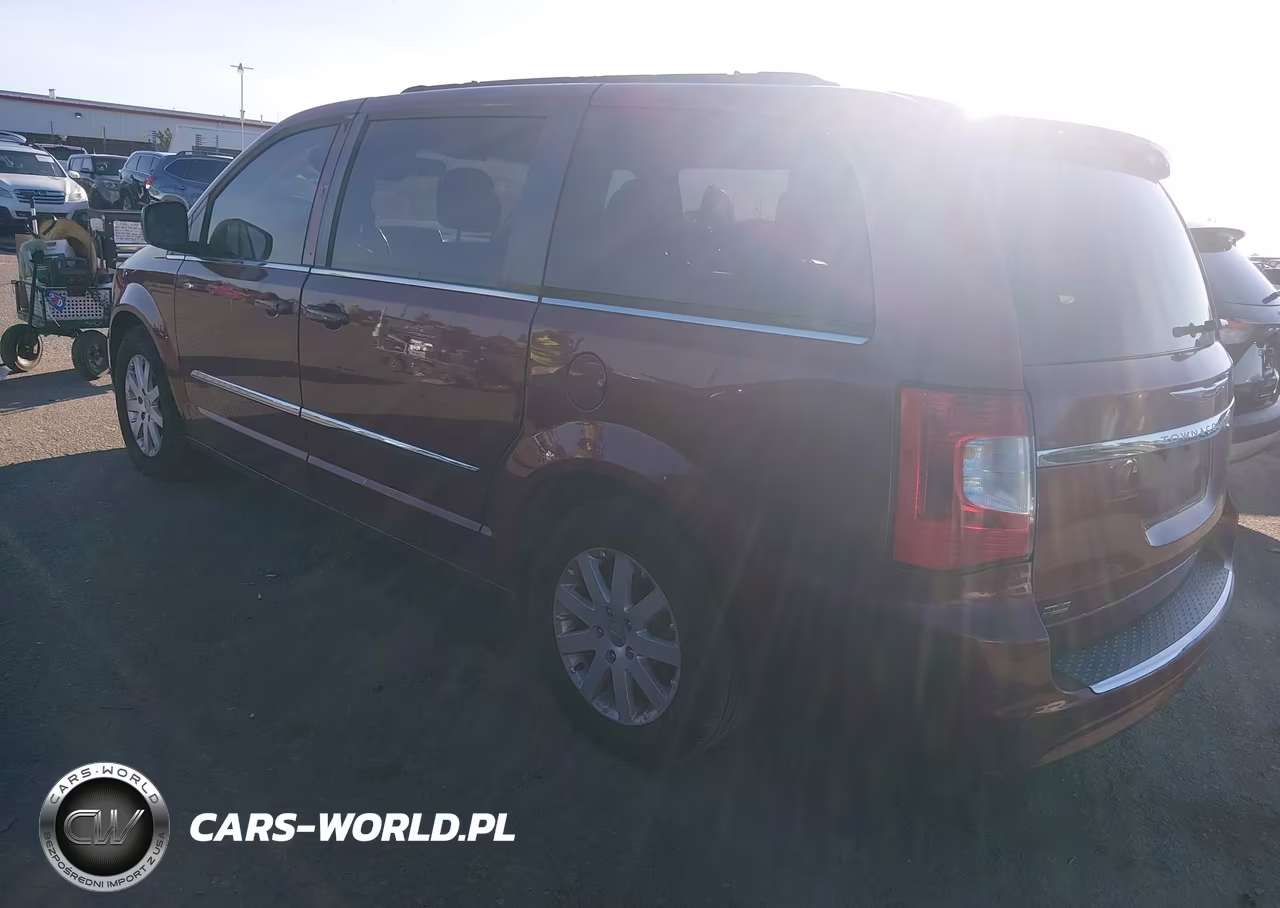 2013 Chrysler Town & Country Touring VIN:2C4RC1BG4DR744338 - 3