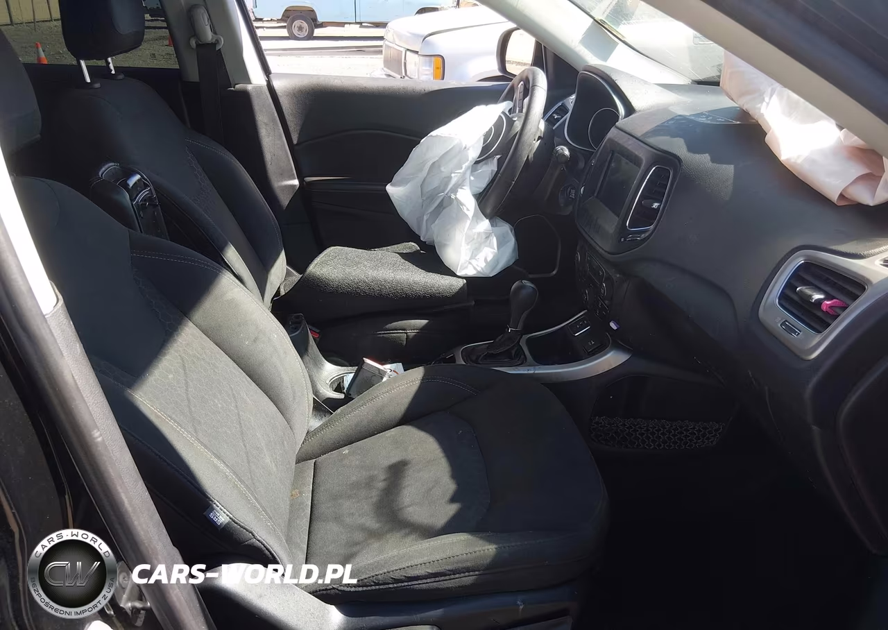 2018 Jeep Compass Sport Fwd VIN:3C4NJCAB0JT211160 - 5