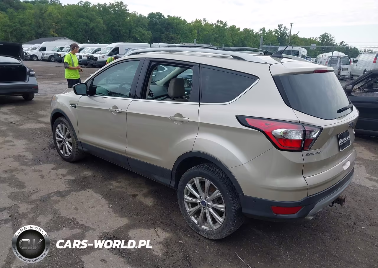 2018 Ford Escape Titanium VIN:1FMCU9J97JUC67497 - 3