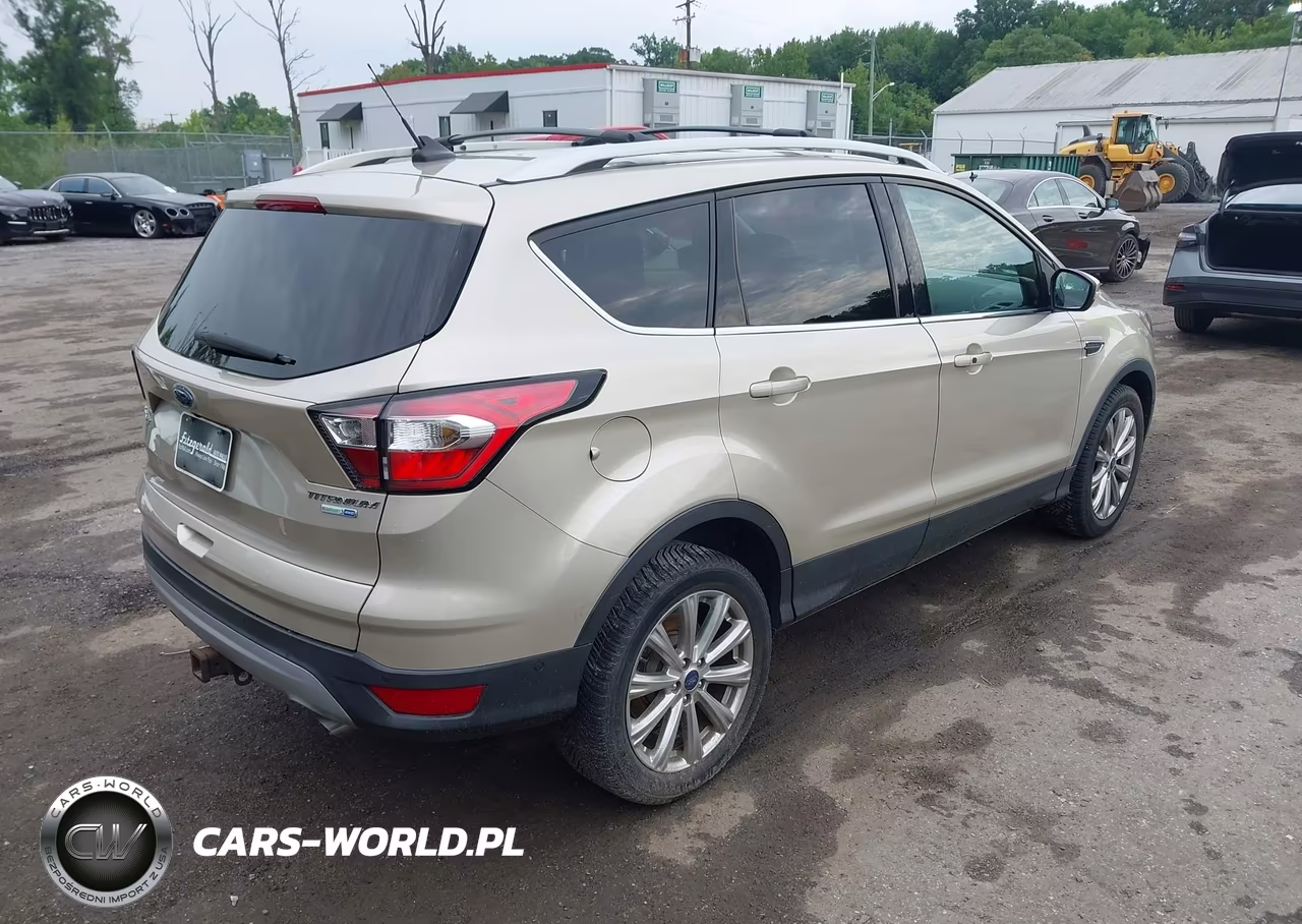 2018 Ford Escape Titanium VIN:1FMCU9J97JUC67497 - 4