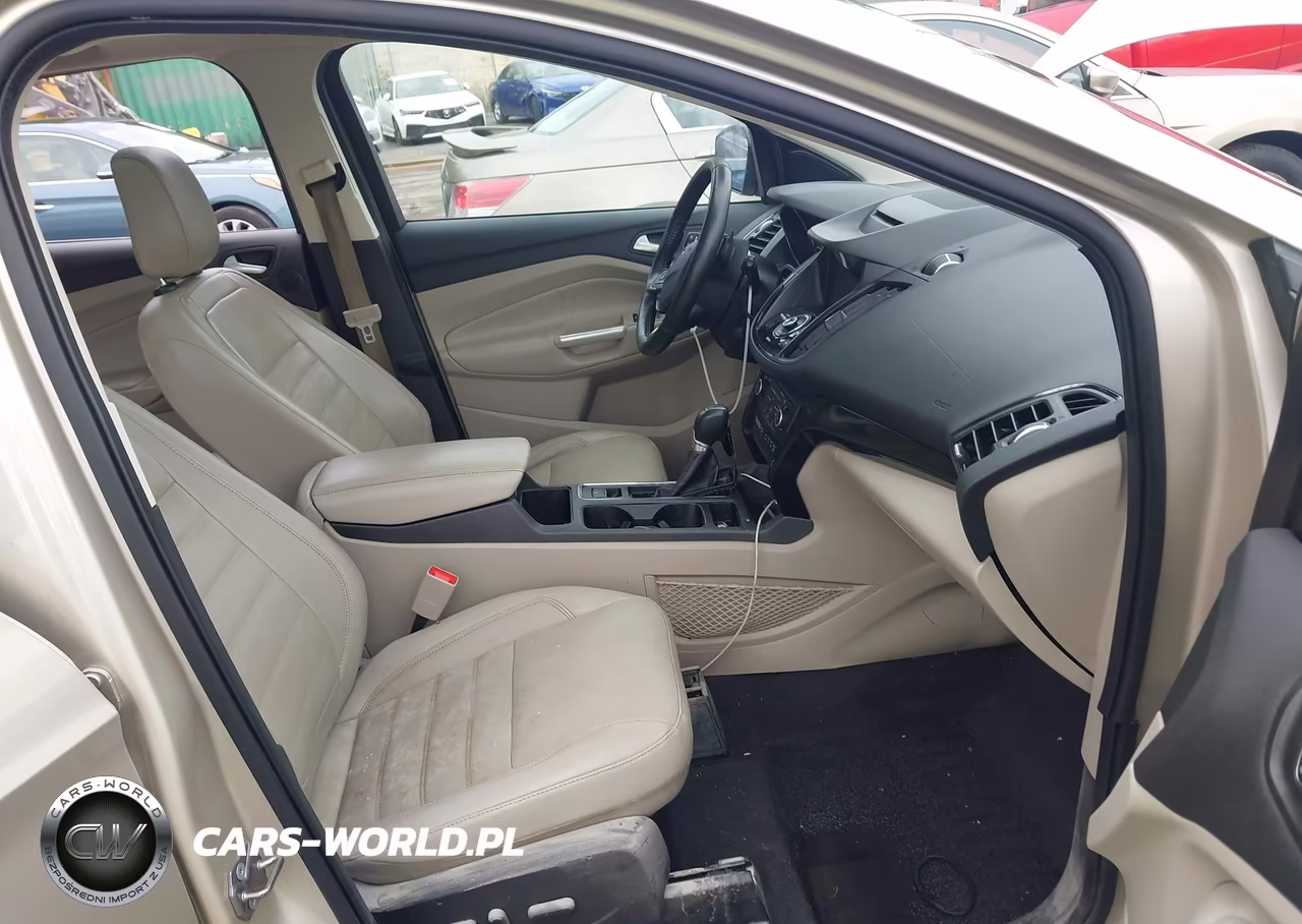 2018 Ford Escape Titanium VIN:1FMCU9J97JUC67497 - 5