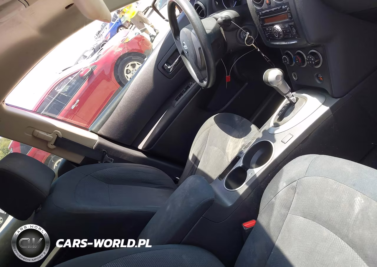2014 Nissan Rogue Select S VIN:JN8AS5MT8EW617347 - 5