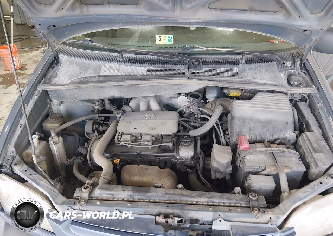 2000 Toyota Sienna Le VIN:4T3ZF13C5YU203460 - 10