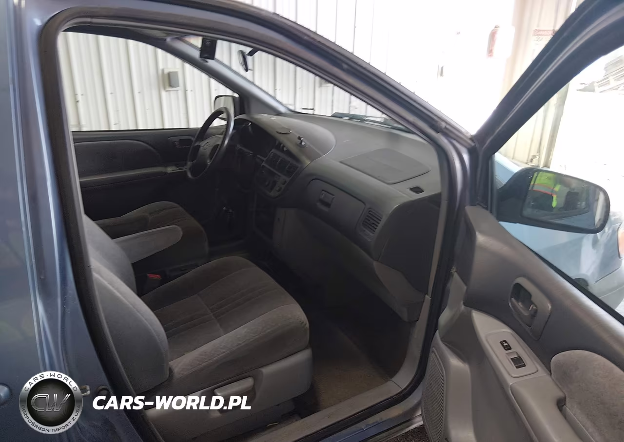 2000 Toyota Sienna Le VIN:4T3ZF13C5YU203460 - 5
