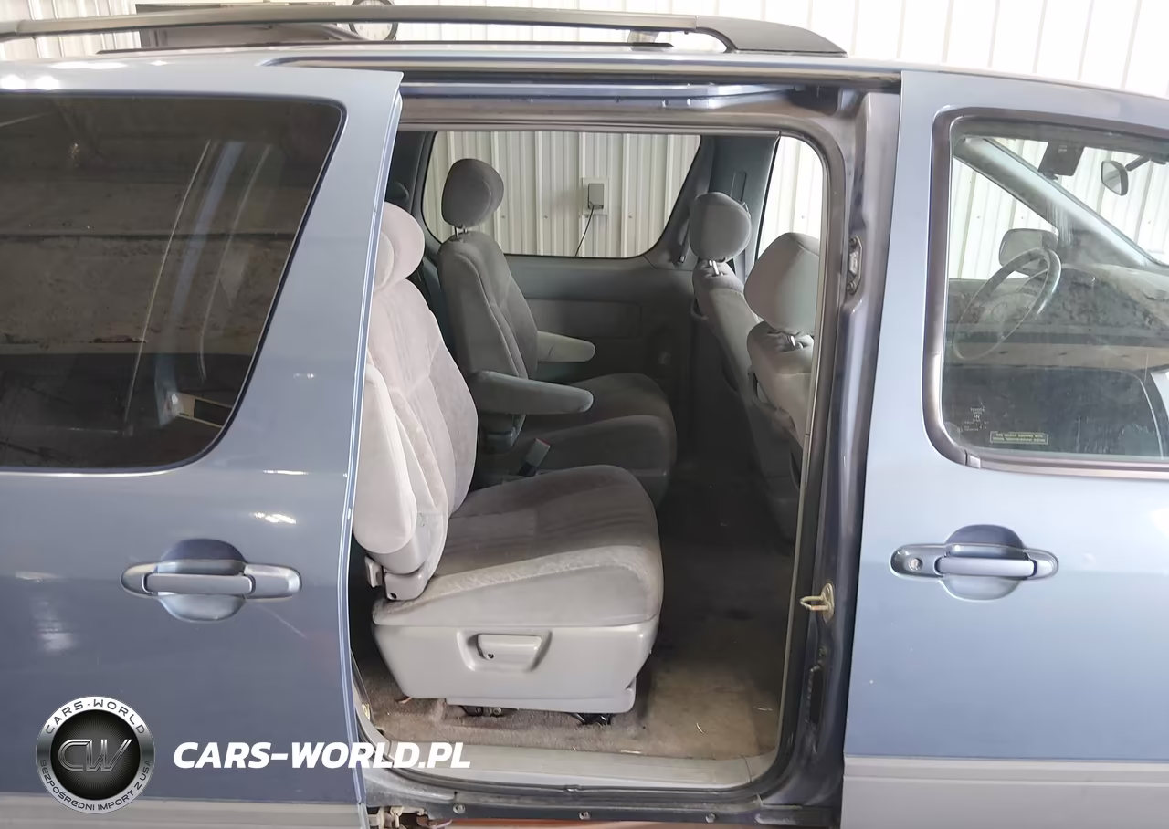 2000 Toyota Sienna Le VIN:4T3ZF13C5YU203460 - 8