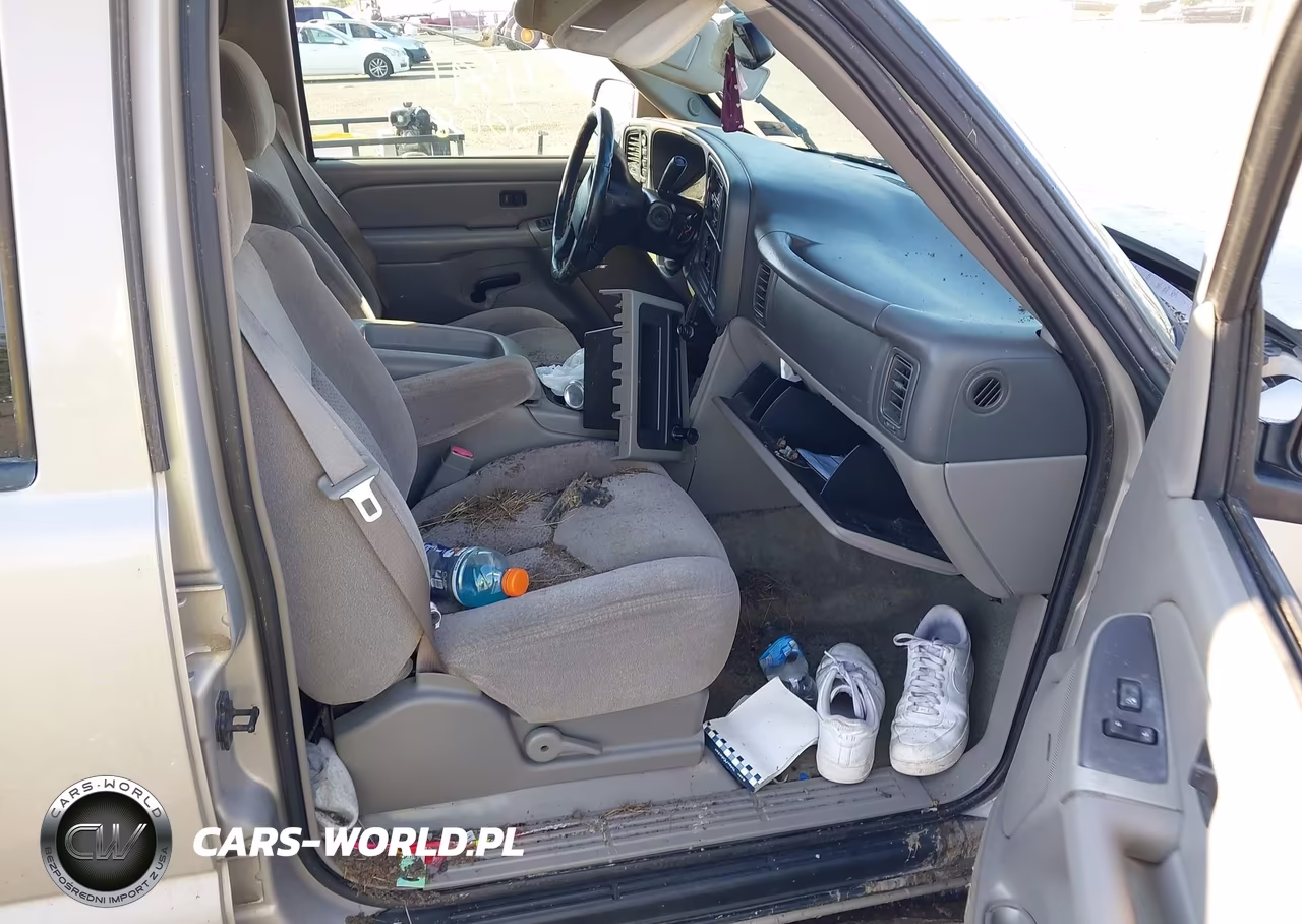 2004 Chevrolet Tahoe Ls VIN:1GNEK13T14J138987 - 5