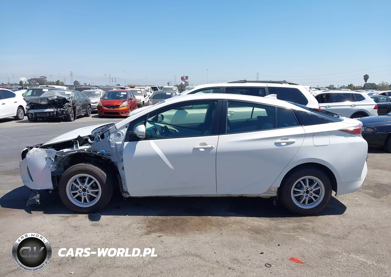 2016 Toyota Prius Two VIN:JTDKBRFU5G3006869 - 15