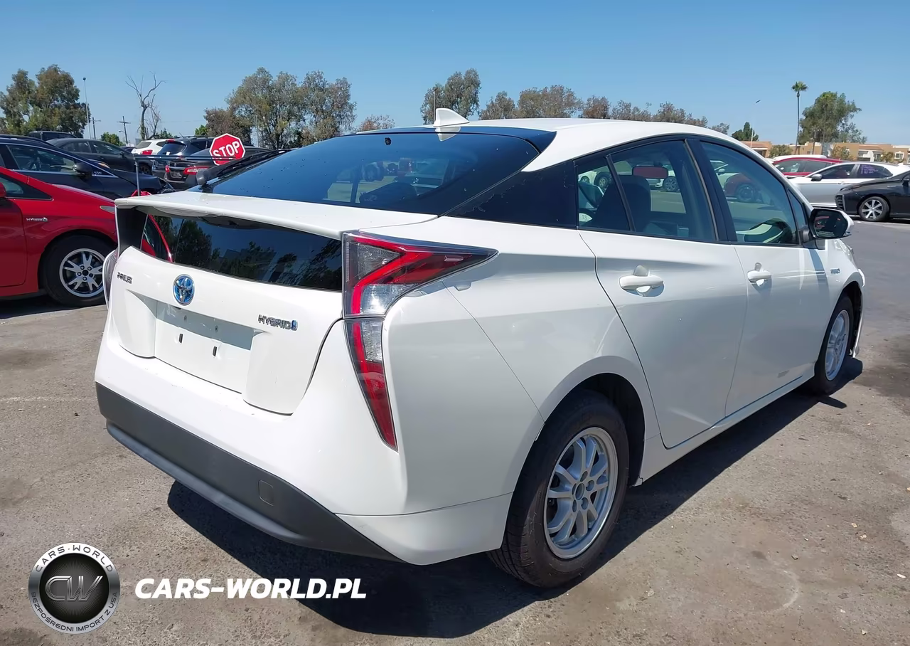 2016 Toyota Prius Two VIN:JTDKBRFU5G3006869 - 4