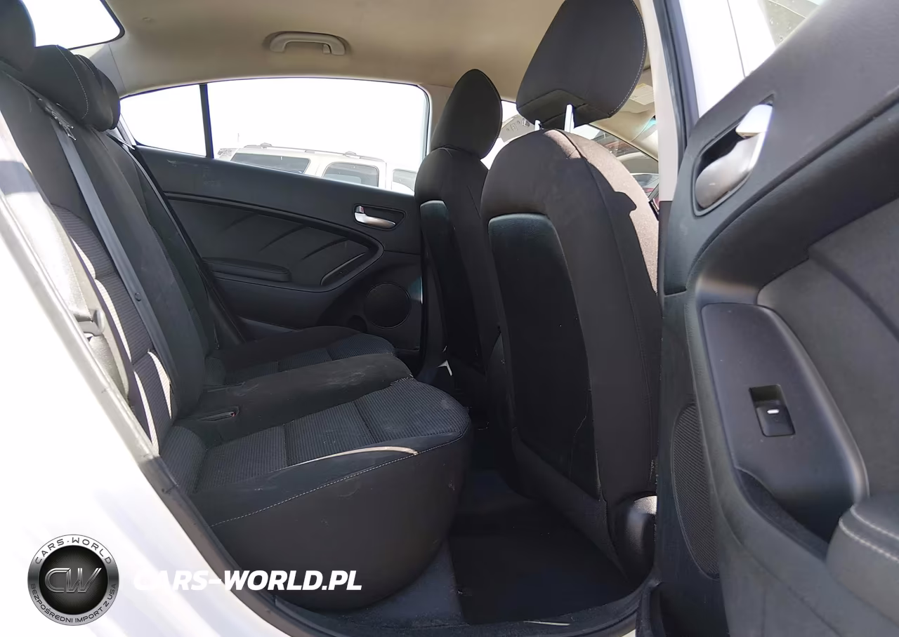 2017 Kia Forte Lx VIN:3KPFK4A74HE076864 - 8