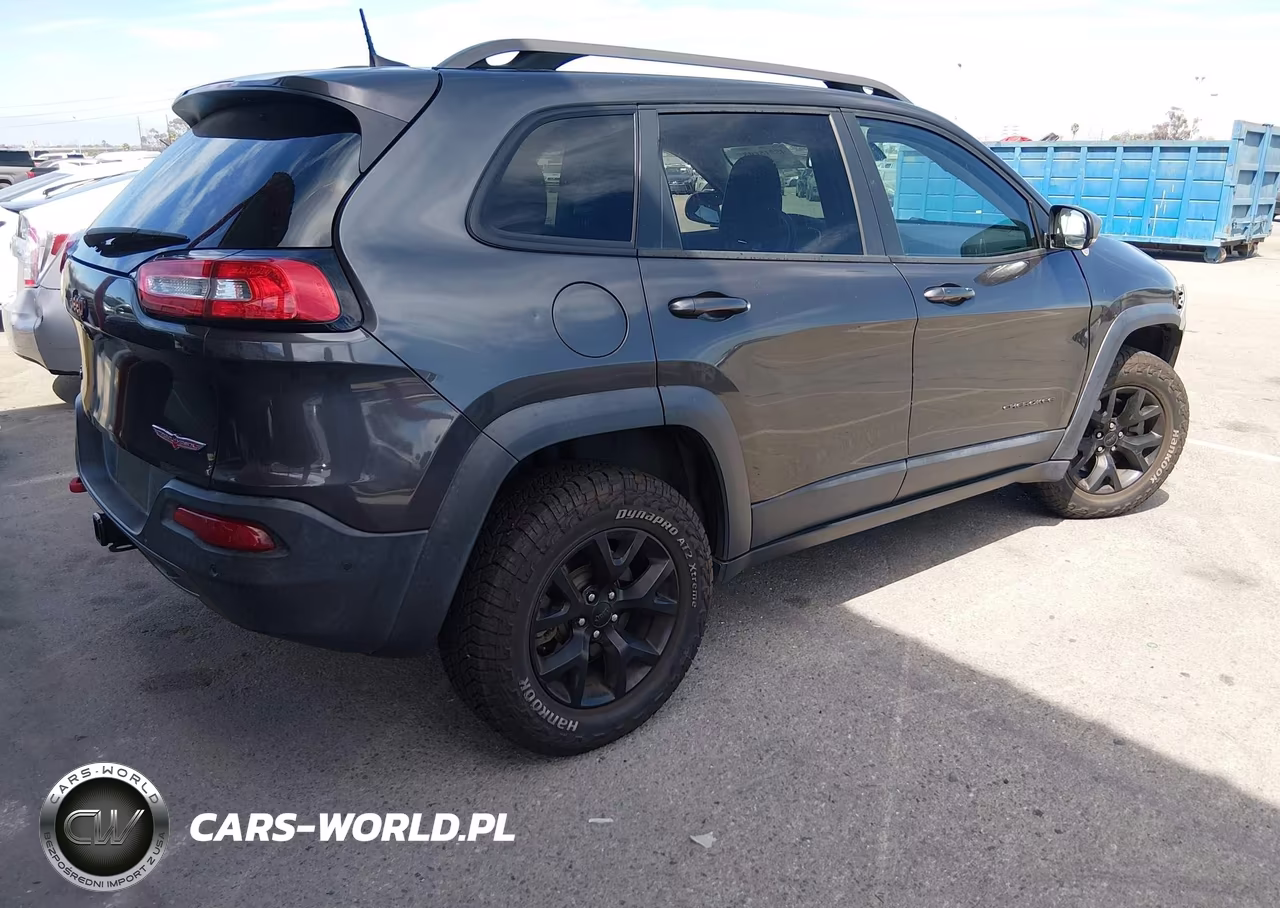 2016 Jeep Cherokee Trailhawk VIN:1C4PJMBS8GW151371 - 4