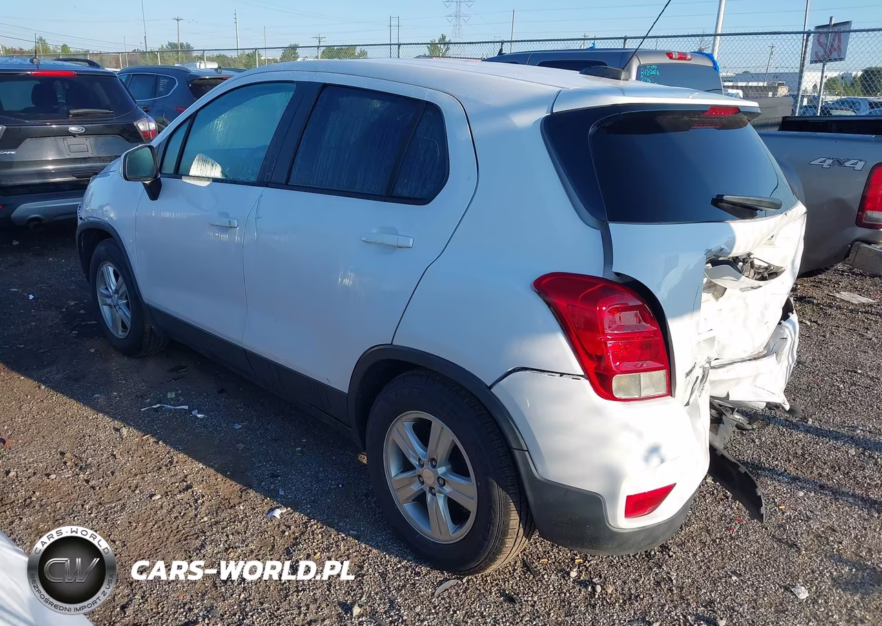 2019 Chevrolet Trax Ls VIN:3GNCJKSB5KL391258 - 3