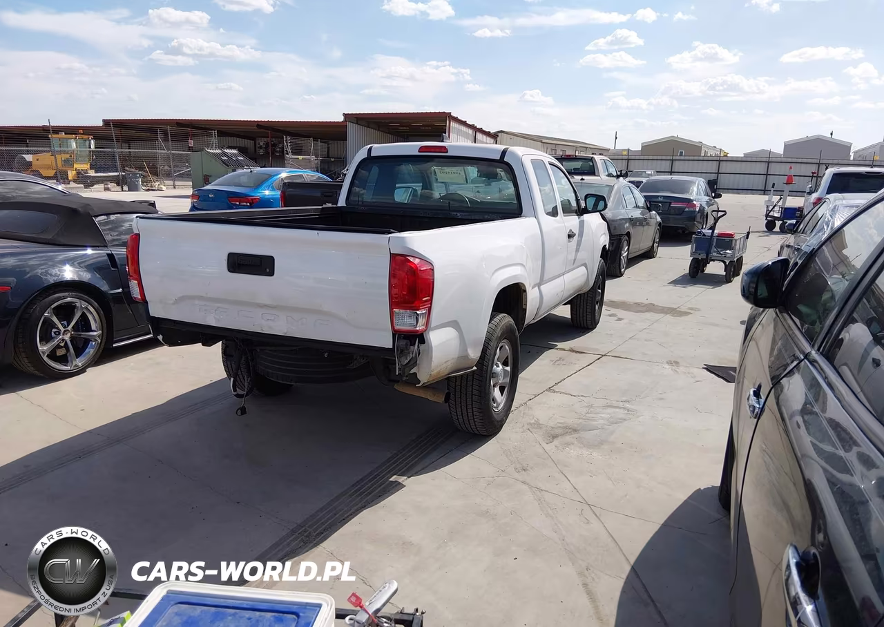 2017 Toyota Tacoma Sr VIN:5TFRX5GN7HX097749 - 4