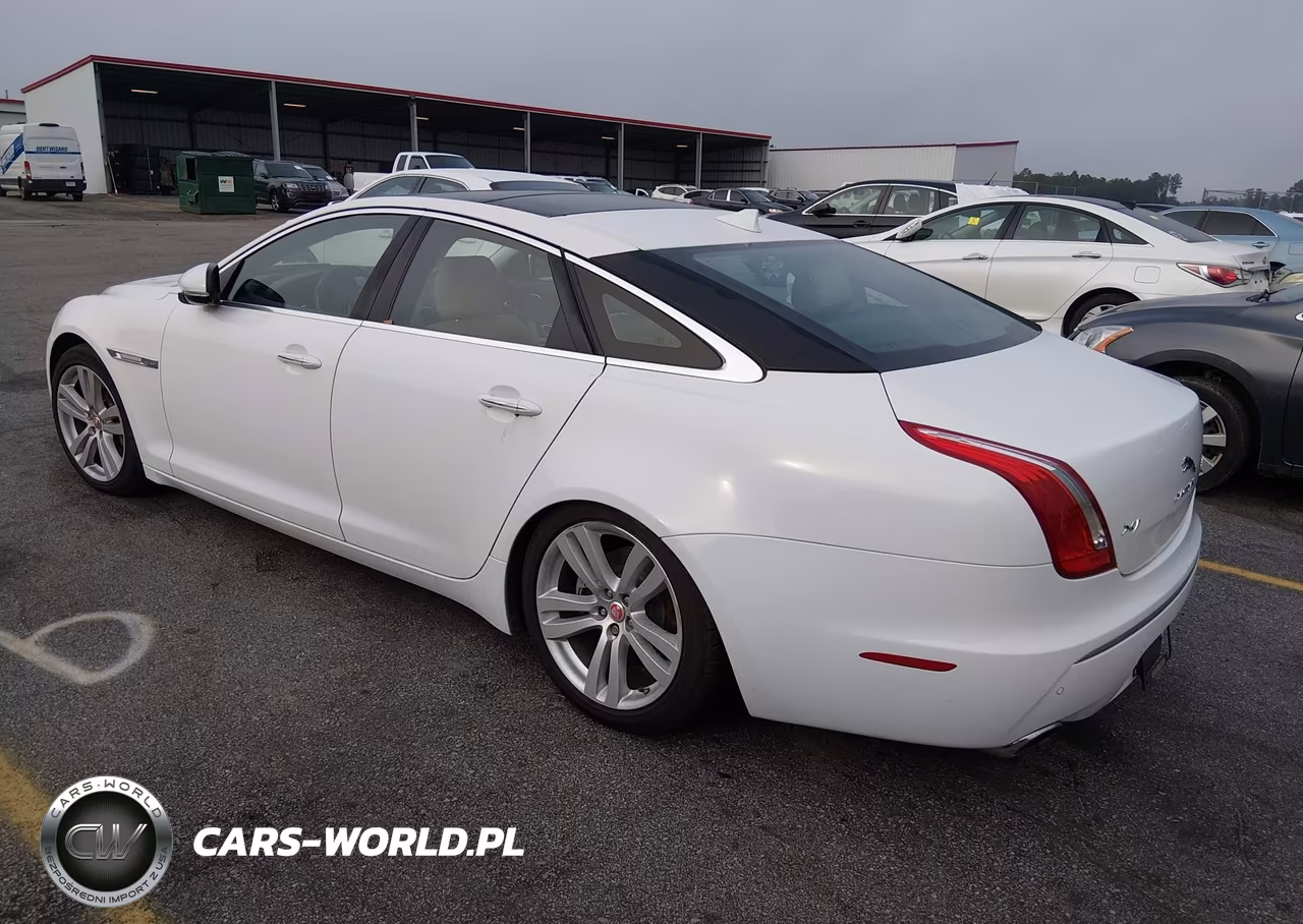 2014 Jaguar Xj VIN:SAJWA1CZ4E8V66437 - 3