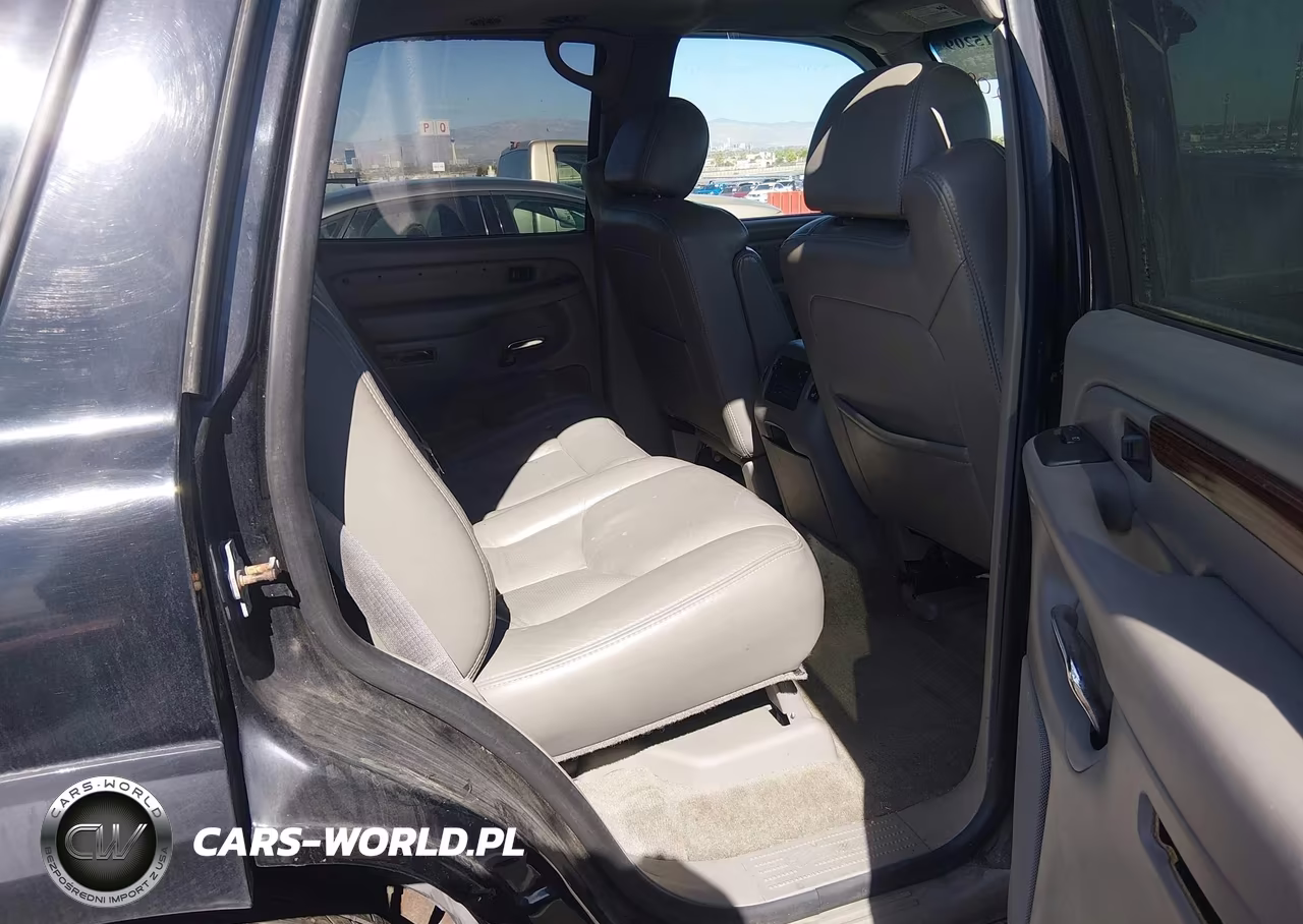 2004 Cadillac Escalade Standard VIN:1GYEK63N64R321496 - 8