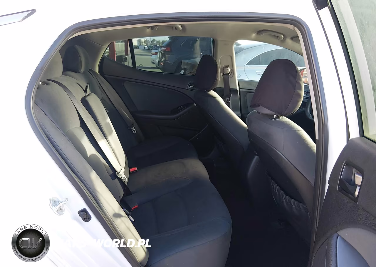 2015 Kia Optima Lx VIN:5XXGM4A77FG438236 - 8