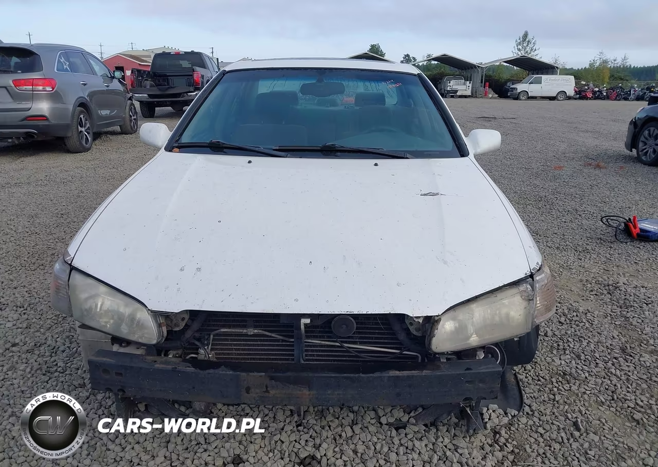2001 Toyota Camry Le VIN:JT2BG22K810557389 - 6